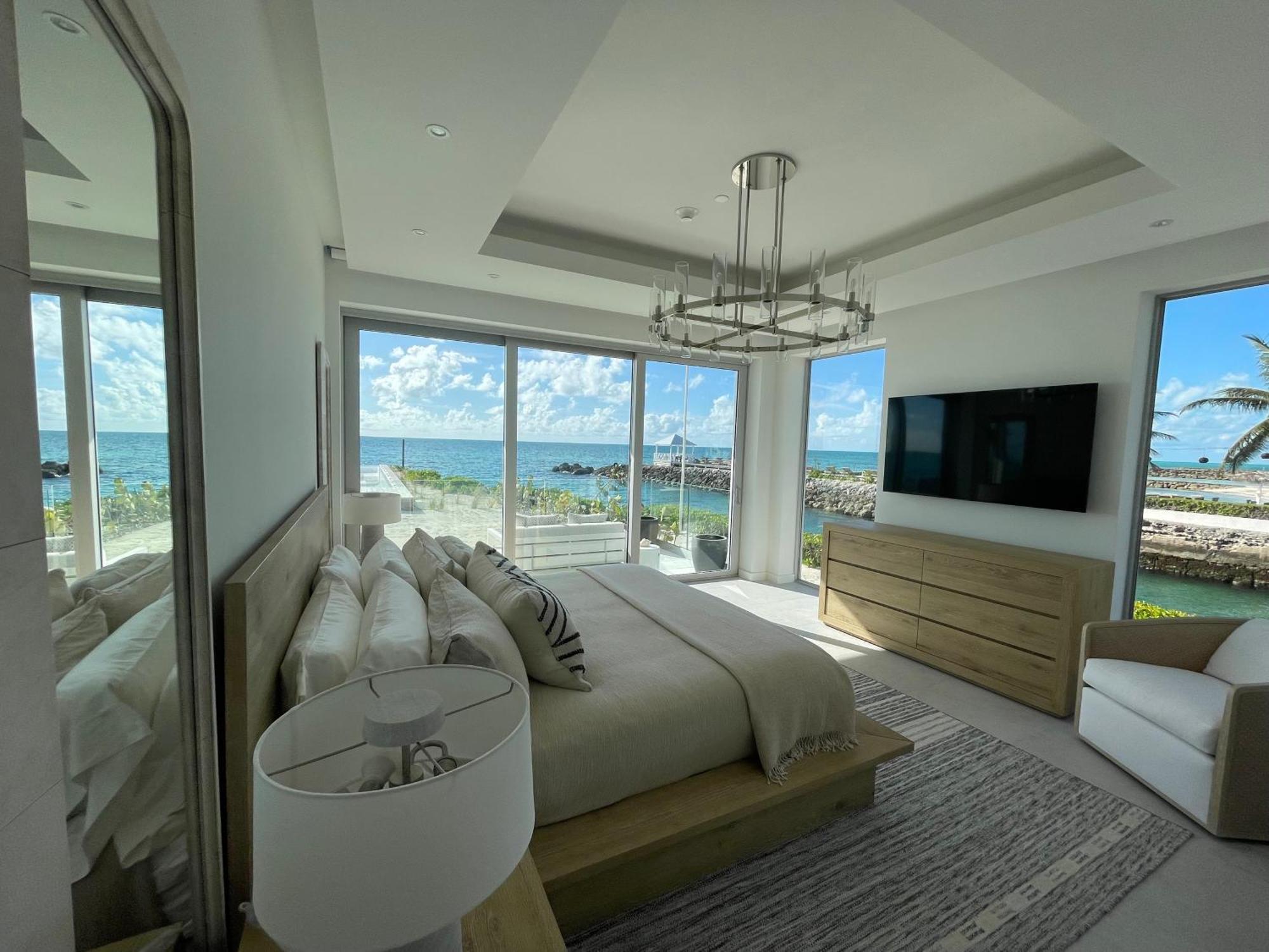 Palm Cay Marina And Resort Nassau Exterior photo